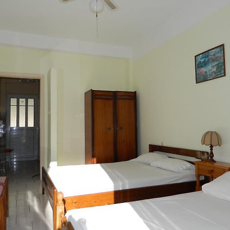 Logara'S Apartments Agia Efimia Екстериор снимка
