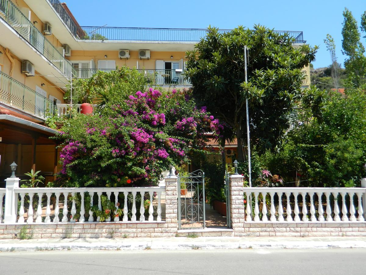 Logara'S Apartments Agia Efimia Екстериор снимка